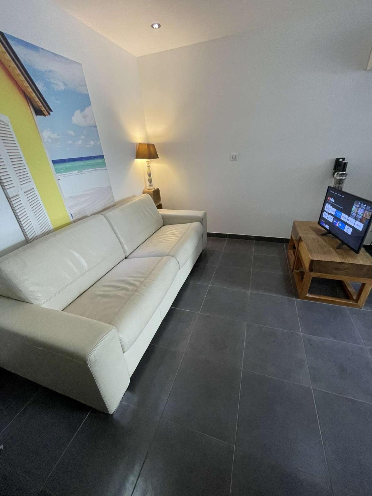 Appartement Neuf, 2 Chambres, Terrasse Plein Sud A Sainte-Maxime Extérieur photo